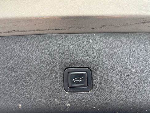 Used 2018 Chevrolet Traverse LT AWD/4WD image 6