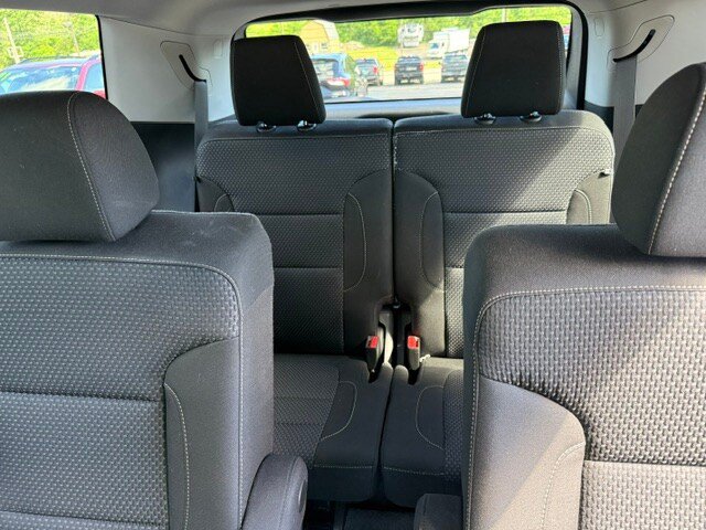 Used 2023 GMC Acadia SLE w/ Driver Convenience Package AWD/4WD image 10