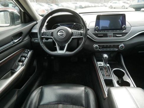 Certified 2023 Nissan Altima 2.5 SR FWD image 12