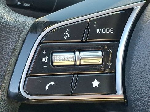 Used 2023 Kia Forte LXS image 21