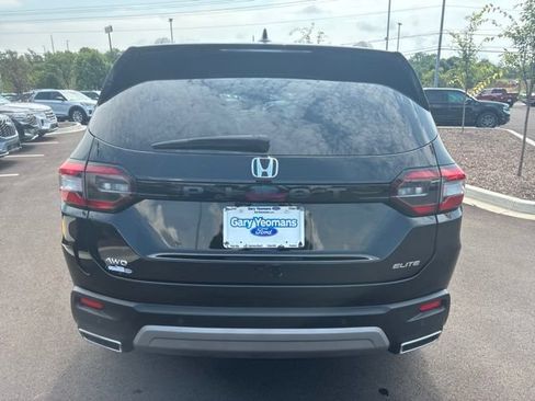 Used 2025 Honda Pilot Elite image 6