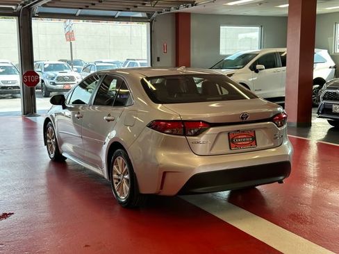 Certified 2023 Toyota Corolla XLE FWD image 5