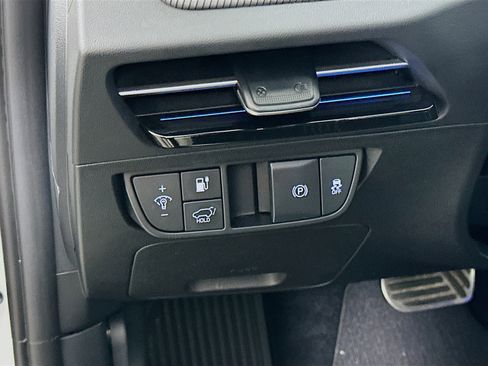 Used 2023 Kia EV6 GT-Line image 17