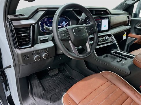 New 2026 GMC Sierra 2500 Denali Ultimate image 9