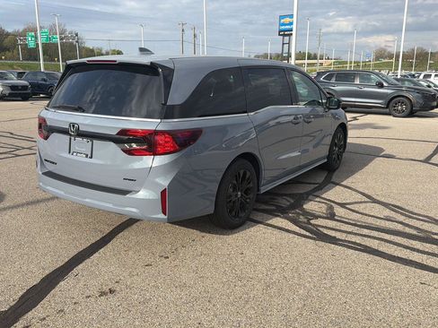 New 2026 Honda Odyssey Sport-L image 5