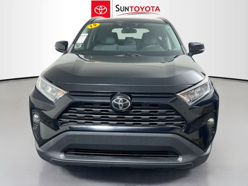 Used 2019 Toyota RAV4 XLE FWD image 10