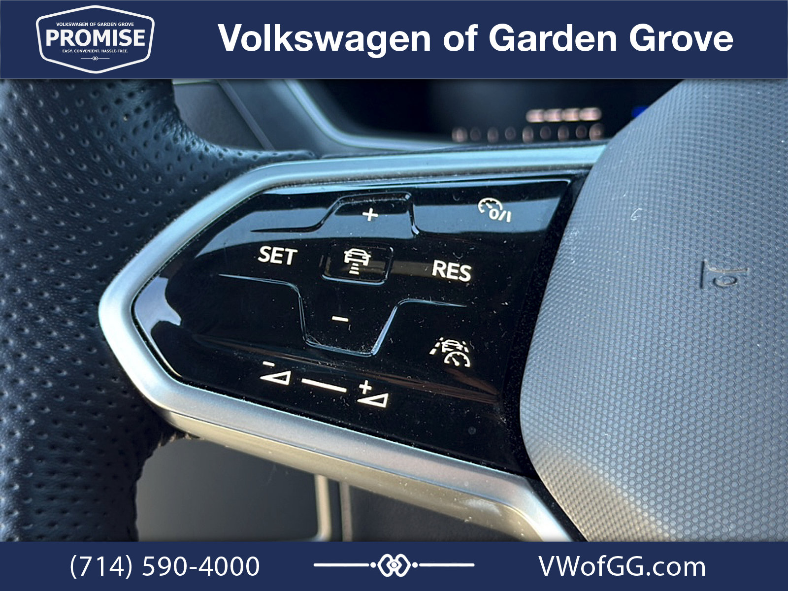 Used 2023 Volkswagen Tiguan SE R-Line FWD image 20