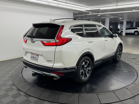 Used 2018 Honda CR-V Touring image 5