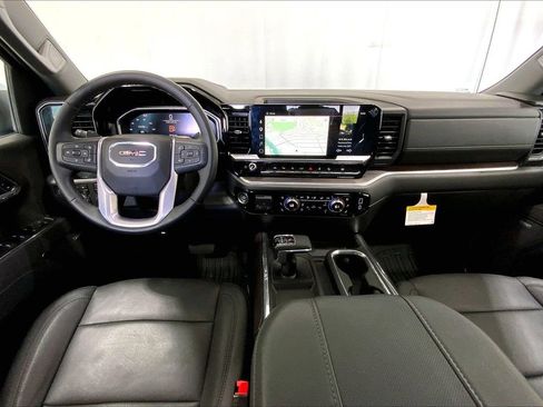 Used 2026 GMC Sierra 1500 SLT AWD/4WD image 15