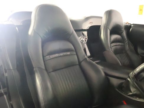 Used 2003 Chevrolet Corvette Convertible w/ Preferred Equipment Group1 RWD image 52