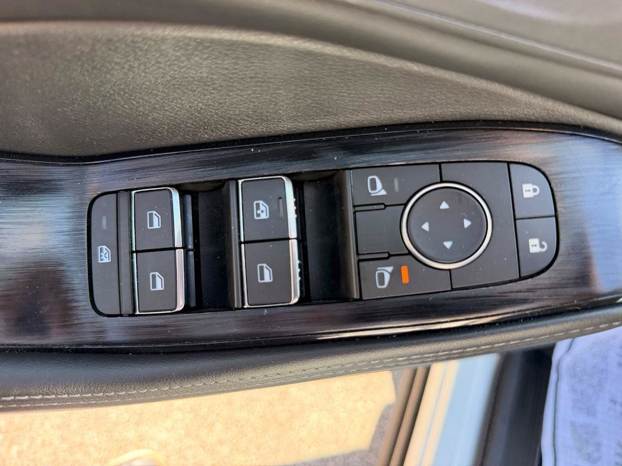Used 2026 Nissan Rogue SL AWD/4WD image 27