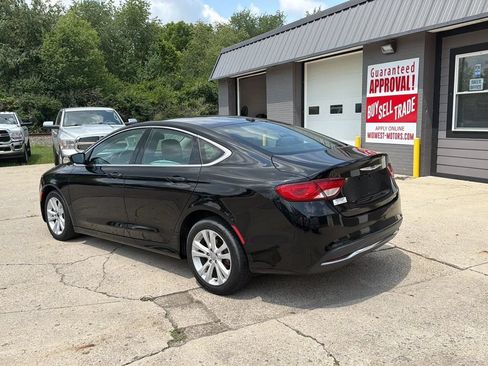 Used 2015 Chrysler 200 Limited w/ Convenience Group FWD image 3