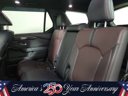 Used 2025 Honda Pilot Black Edition image 14