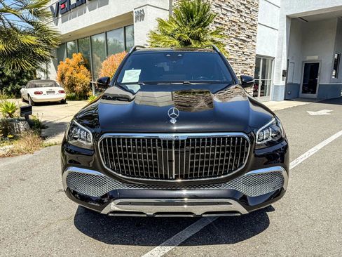 Used 2022 Mercedes-Benz Maybach GLS 600 4MATIC image 10