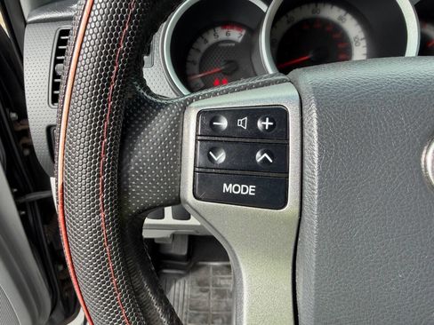 Used 2012 Toyota Tacoma PreRunner image 40