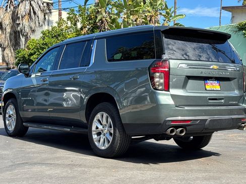 Used 2023 Chevrolet Suburban Premier image 6