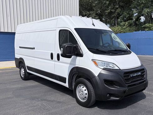 Used 2023 RAM ProMaster 2500 FWD image 8