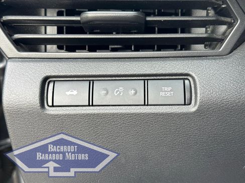 Used 2024 Nissan Altima 2.5 SV image 24