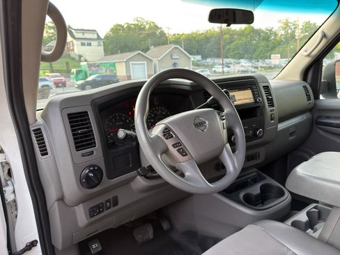 Used 2018 Nissan NV 2500 SV w/ Navigation Package RWD image 15