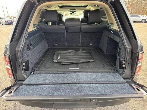 Used 2019 Land Rover Range Rover Long Wheelbase Supercharged image 18