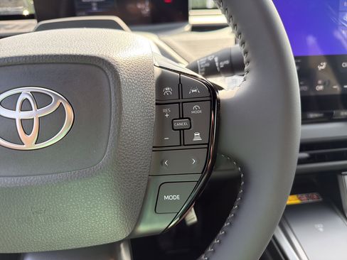 New 2026 Toyota C-HR AWD/4WD image 18