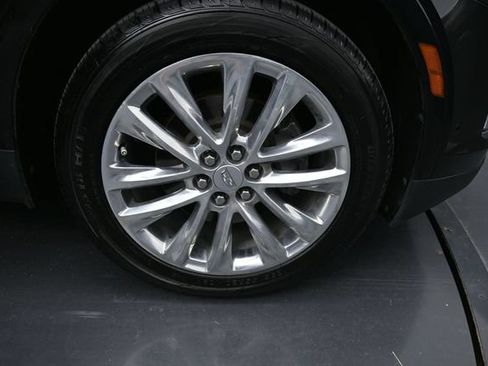 Used 2019 Cadillac XT5 Platinum AWD/4WD image 32