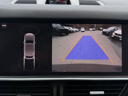 Used 2021 Porsche Cayenne image 45