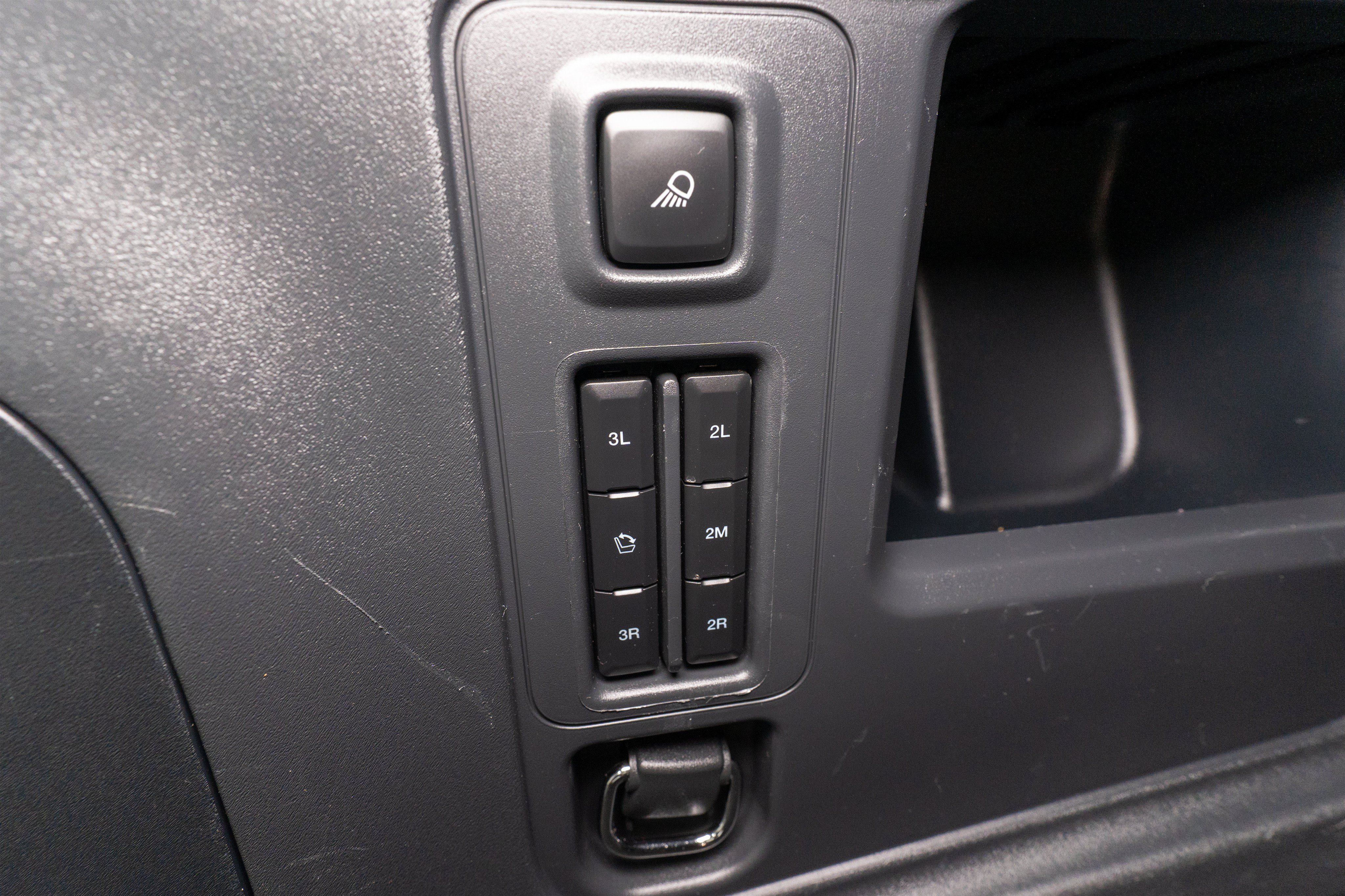 Used 2025 Ford Expedition Active AWD/4WD image 34