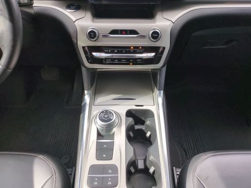 Used 2023 Ford Explorer XLT w/ Equipment Group 202A RWD image 19