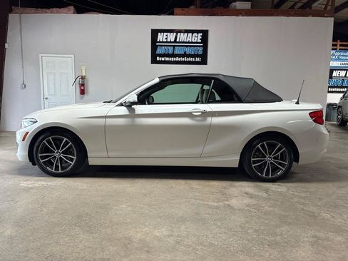 Used 2018 BMW 230i Convertible RWD image 7