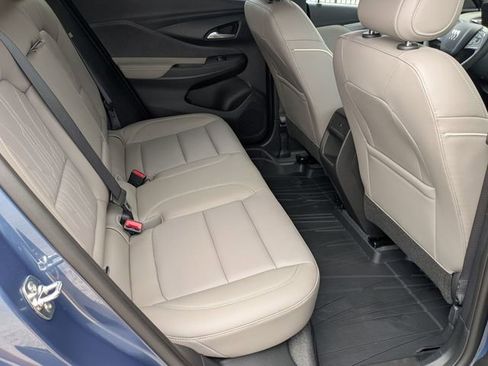 Used 2025 Buick Envista Avenir image 31