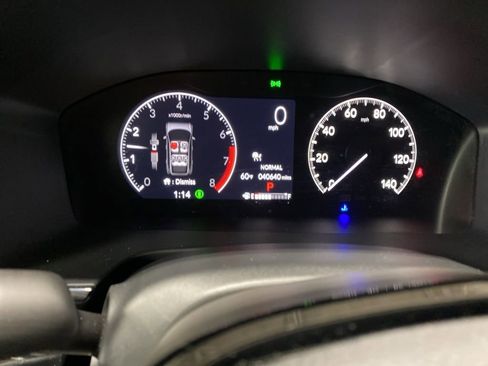 Used 2025 Honda CR-V EX-L image 8