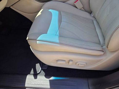 Used 2017 INFINITI QX60 FWD w/ Premium Plus Package image 16