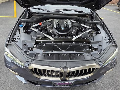 Used 2020 BMW X5 M50i w/ Premium Package image 17