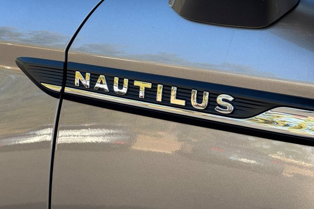 Used 2021 Lincoln Nautilus Reserve FWD image 52