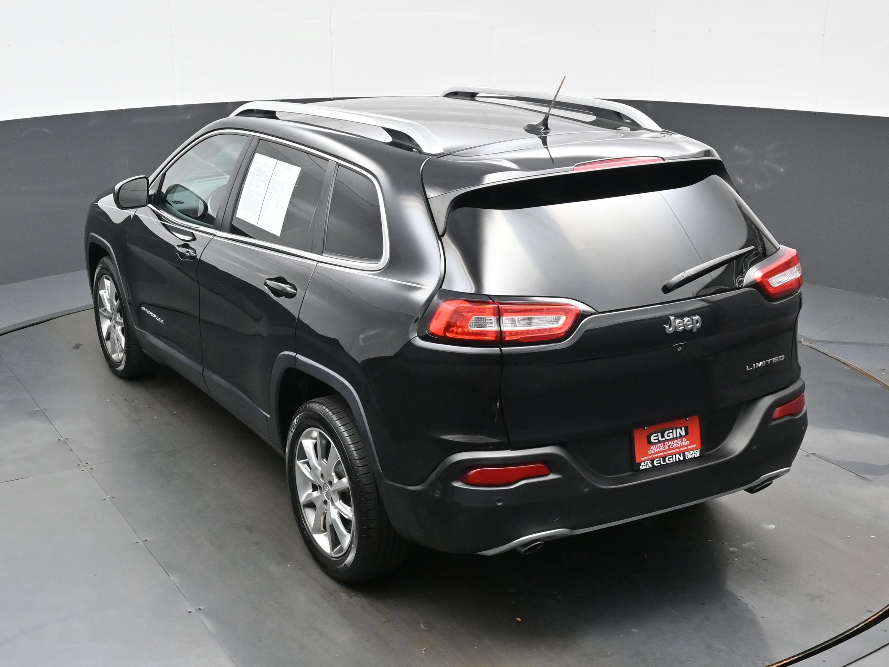 Used 2014 Jeep Cherokee Limited w/ Technology Group FWD image 35