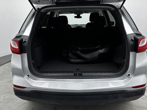 Used 2021 Chevrolet Equinox LS w/ LS Convenience Package image 29