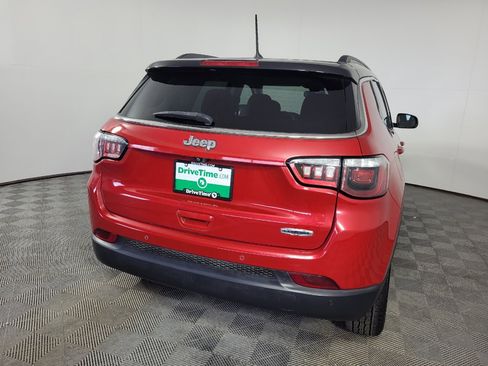 Used 2018 Jeep Compass Latitude w/ Safe & Security Group FWD image 7