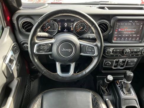 Used 2021 Jeep Gladiator Overland AWD/4WD image 12