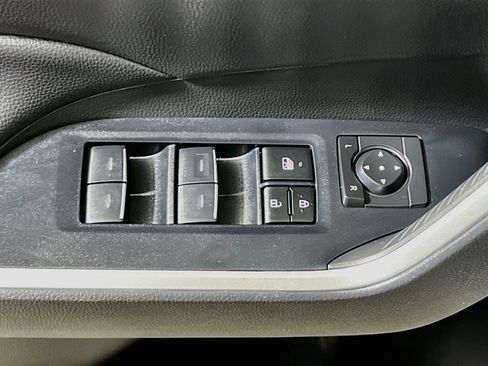 Used 2024 Toyota RAV4 XLE FWD image 16