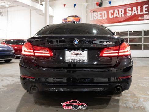 Used 2018 BMW 530e w/ Premium Package 2 image 6