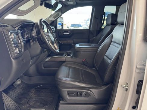 Used 2021 GMC Sierra 1500 Denali w/ Denali Ultimate Package image 9