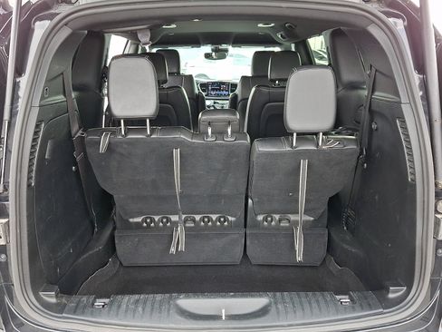 Used 2025 Chrysler Pacifica Select FWD image 28