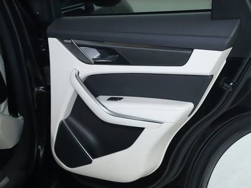 Used 2026 Jaguar F-PACE SVR image 31