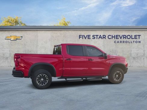 Used 2024 Chevrolet Silverado 1500 ZR2 w/ Technology Package AWD/4WD image 8