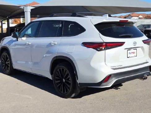 Certified 2023 Toyota Highlander XSE image 7