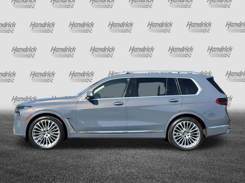 Used 2024 BMW X7 xDrive40i w/ Premium Package AWD/4WD image 8
