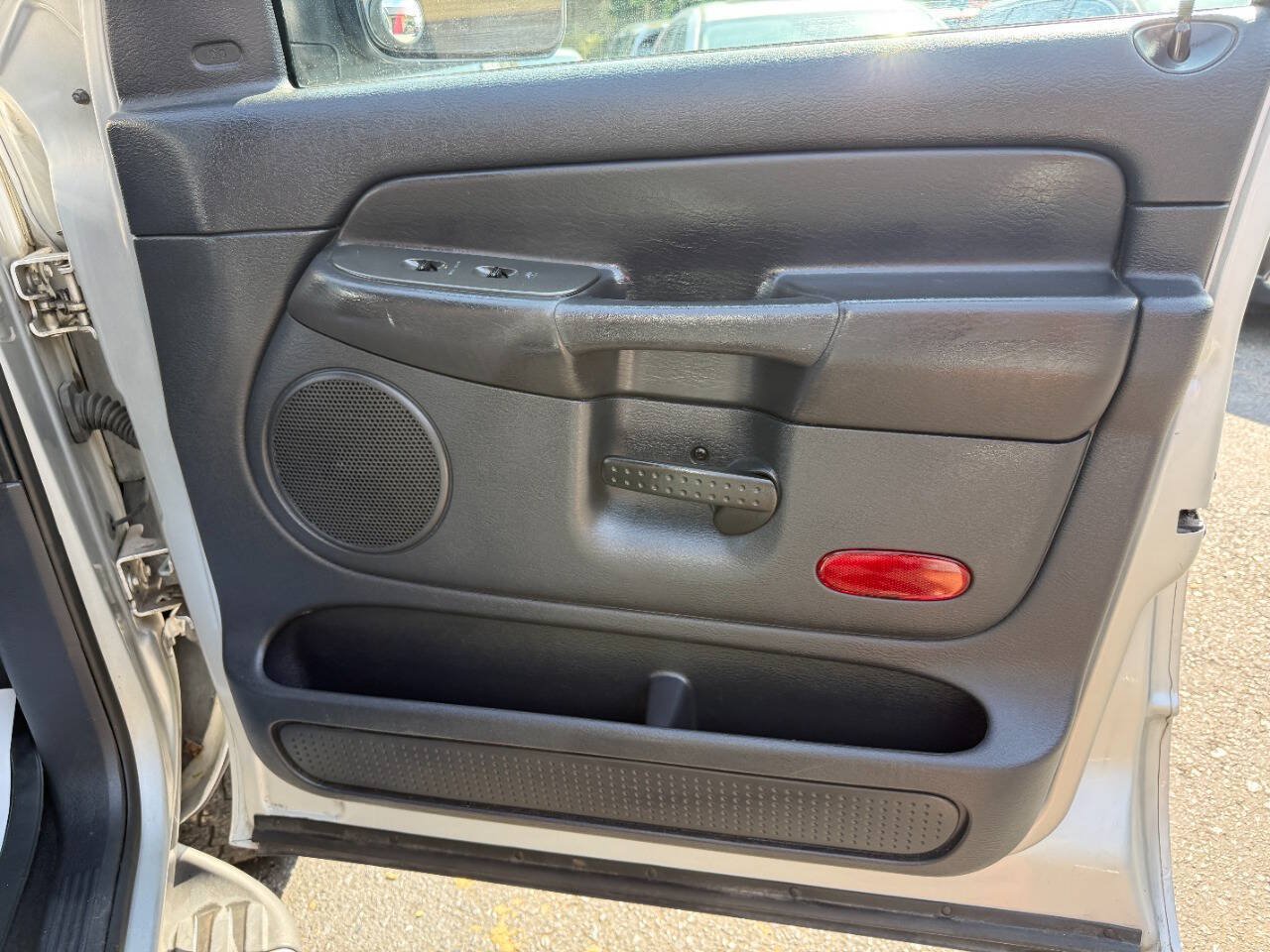 Used 2003 Dodge Ram 2500 Truck SLT AWD/4WD image 32