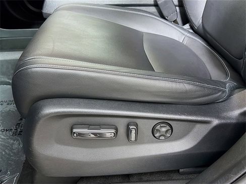 Used 2024 Honda Odyssey EX-L image 16