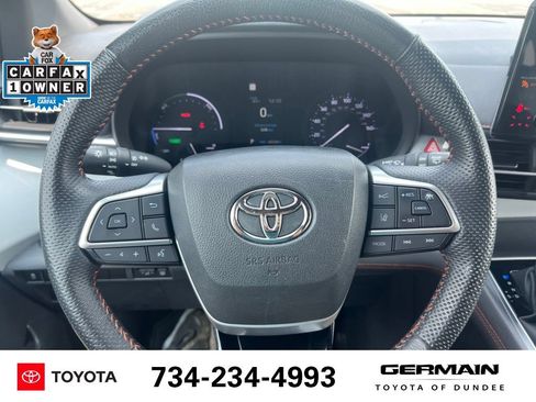 Used 2023 Toyota Sienna XSE FWD image 20